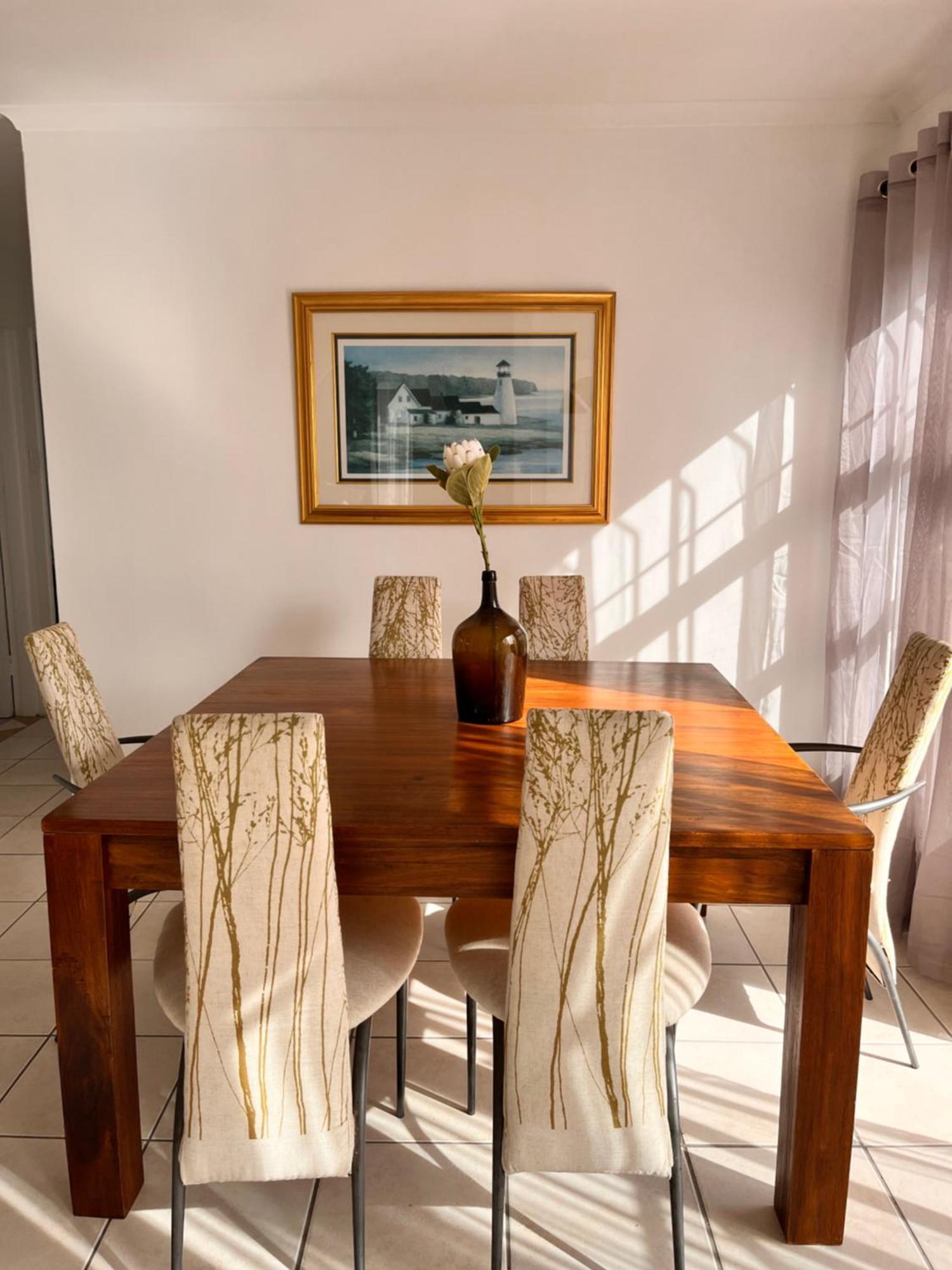 3 Bedroom Family With Pool Holiday home *