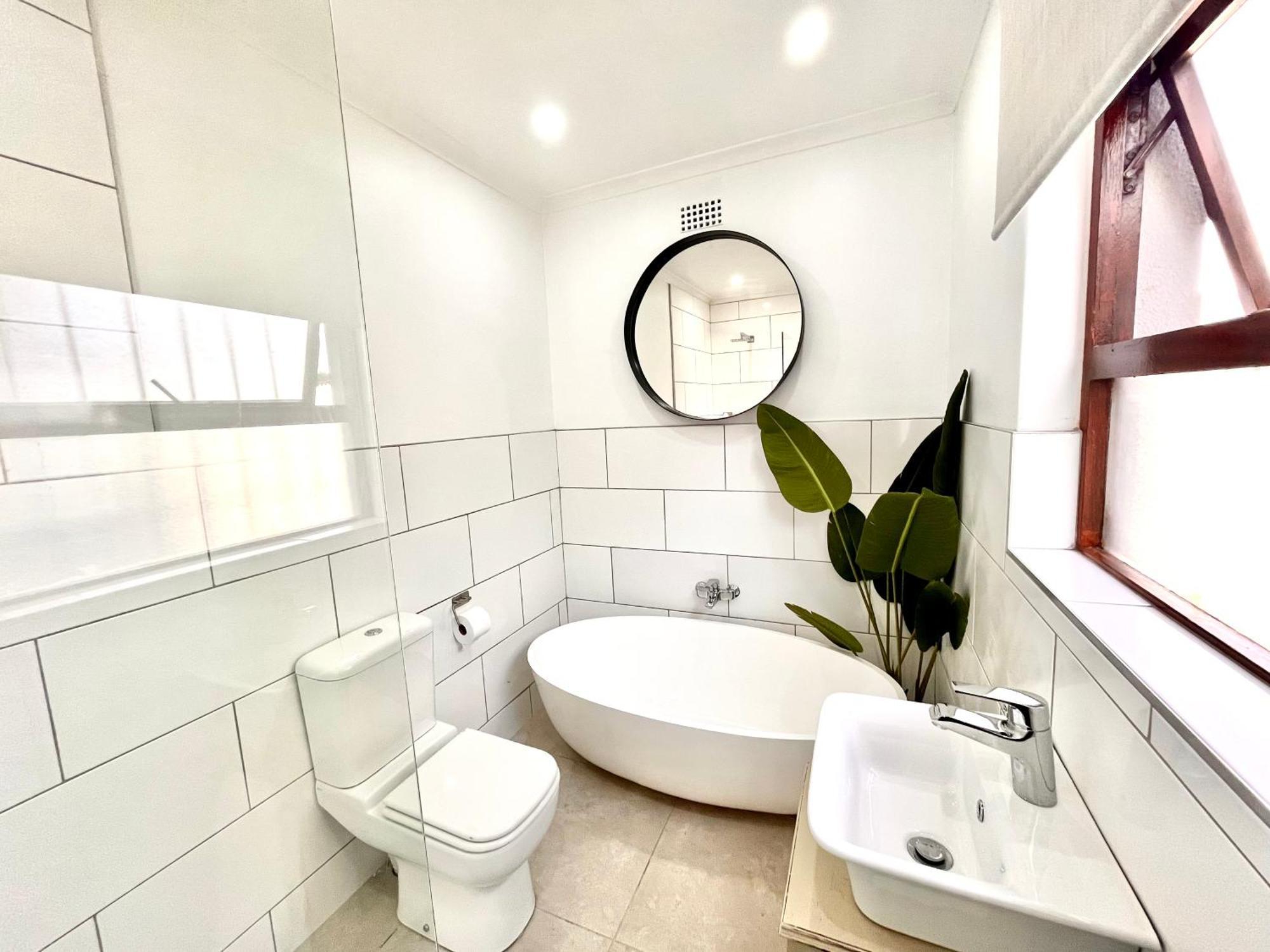3 Bedroom Family With Pool Cape Town